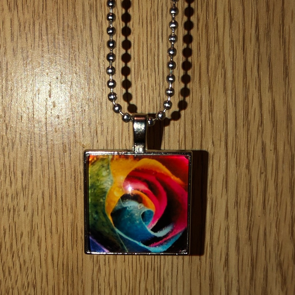 NWT Multi-color rose, glass tile pendant necklace